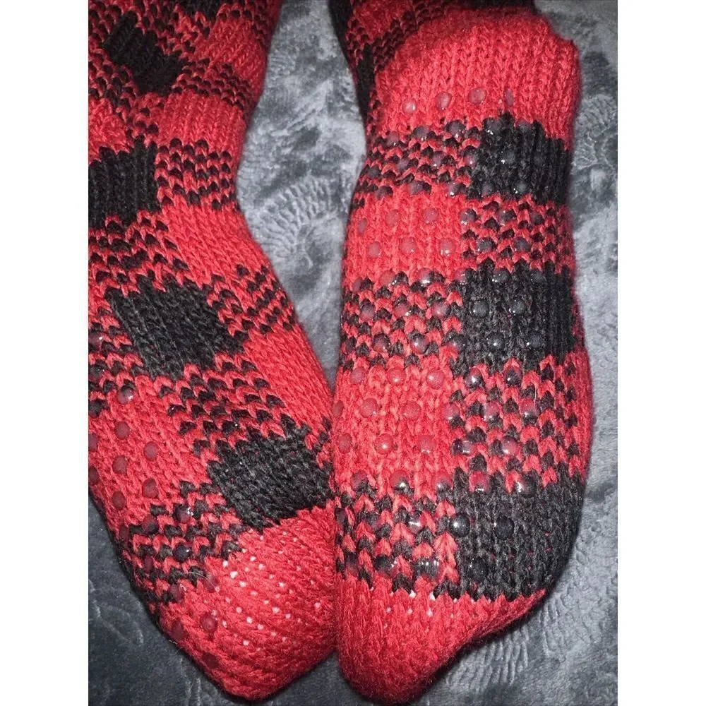 Women's Slipper Socks Buffalo Check Plaid Sherpa Lined  Red/Black Size 4-10. N